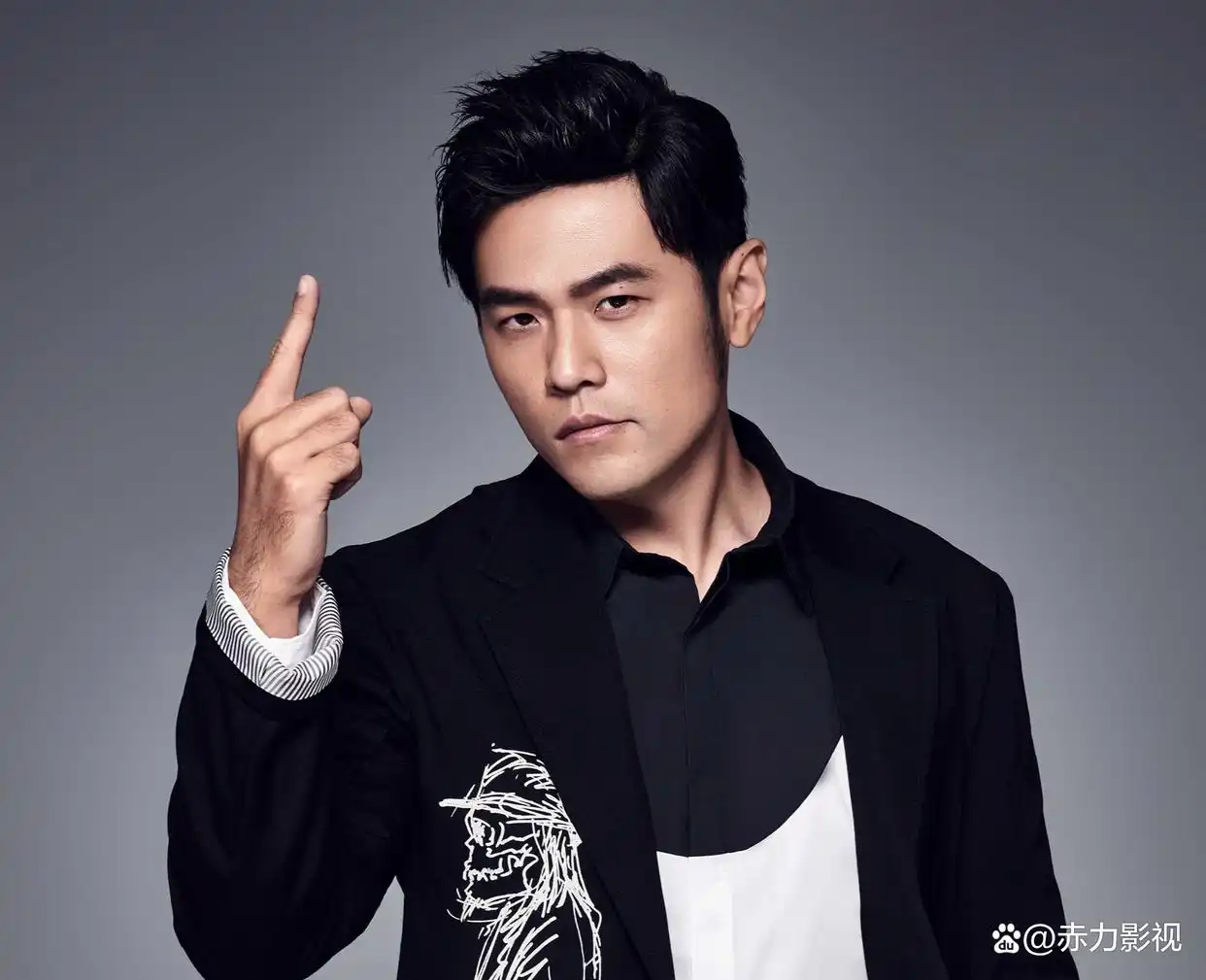 影坛巨头票房奖项江湖地位_娱乐圈地位之王_娱乐圈明星地位排名